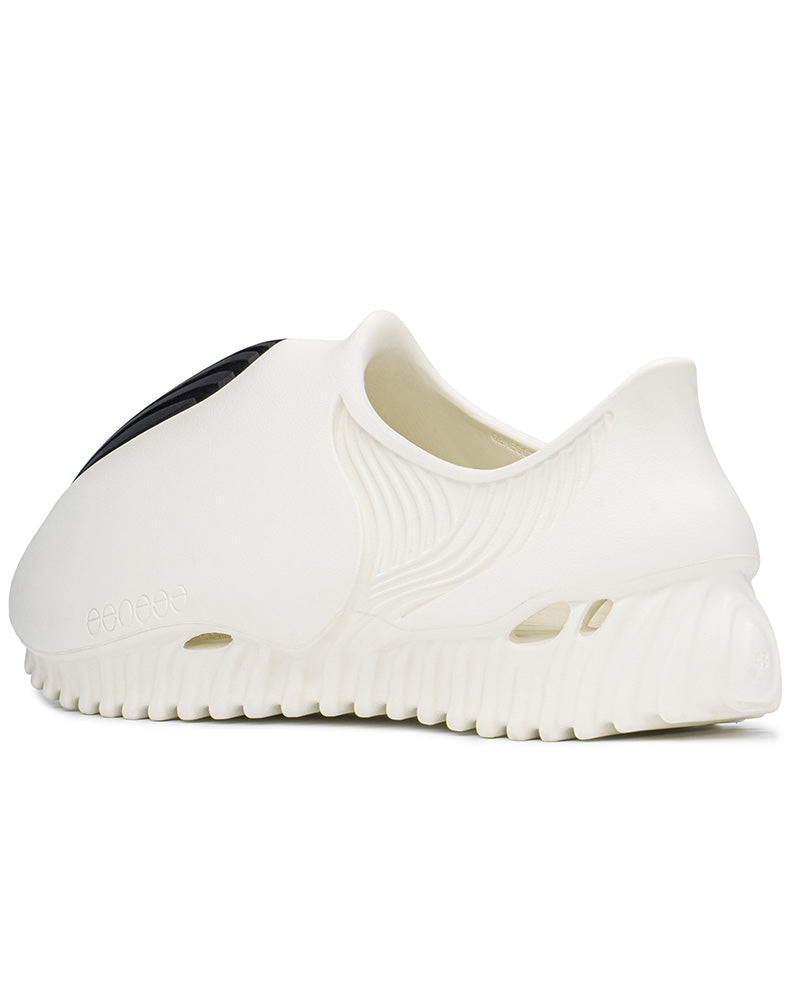 GENEGG Foam Runner Whale 'White/Black'